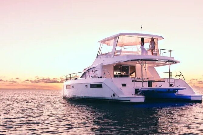 3-Hours Sunset Catamaran Cruise with Dinner all Inclusive - Old Town Panoramic View and Photo Time from the Sea