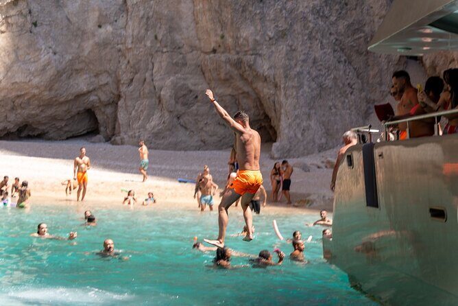 Cruise to Symi island & St George bay + Transfer & Greek Lunch - Getting picked up and staying on time without stress