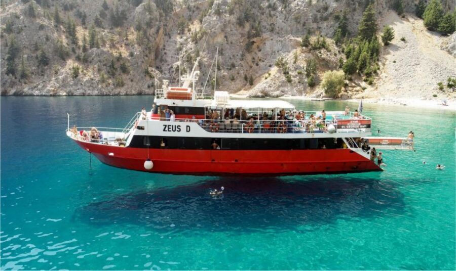 From Rhodes: Cruise to Symi Island and Saint George's Bay - Gialos in Symi: how to use your time for photos, lunch, and wandering