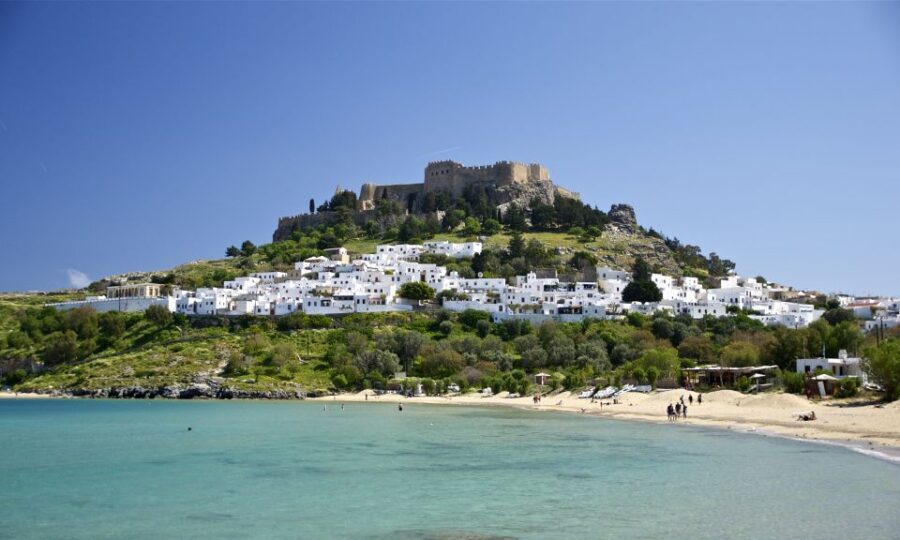 From Rhodes: Lindos Round-Trip Bus Transfer with Free Time - Amphitheatre Hill photo stop: A short break with big angles