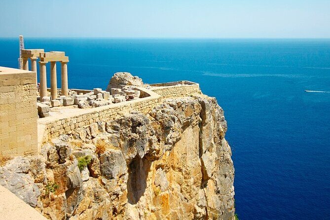 Full Day Deluxe Tour of Rhodes Including Lindos and Medieval City - Mandraki Harbour and Fort of St Nicholas: A Scenic History Stop