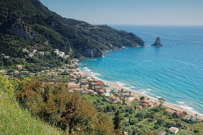 Land Rover Safari in Rhodes South Route - Koufou Forest (Jacob’s Canyon): when the Aegean Sea shows up