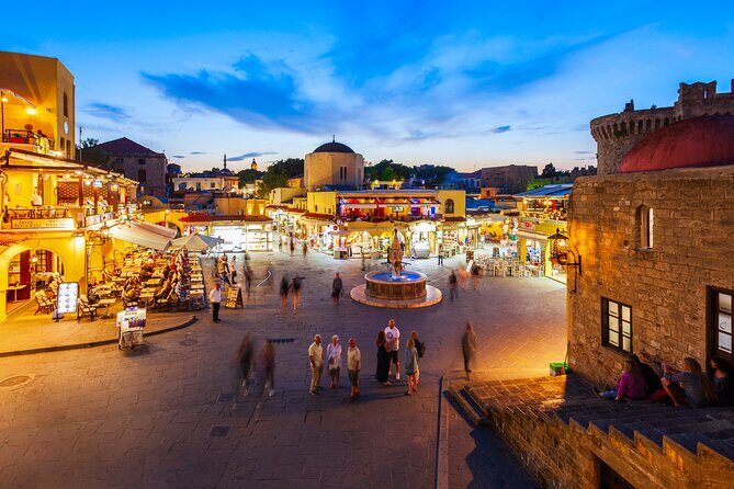 Night Old Town e-bike Gastro Tour with Drink & Meze - 9pm in Rhodes Old Town: why this night e-bike format works