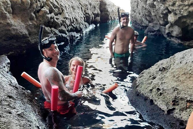 Private daily Cruise or Sunset for Swimming Max 15 persons - Getting to Akti Sachtouri and starting smoothly