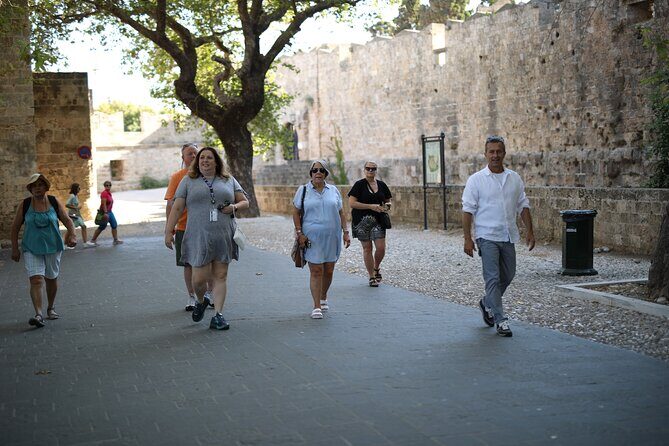 Private tour of Rhodes landmarks with beach time - The Rhodes loop: Old Town, harbors, Mount Smith, then the coast