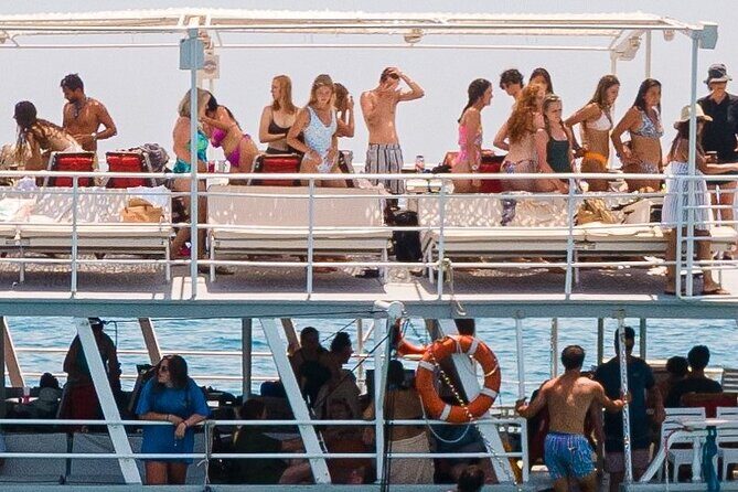 Rhodes Bay to Bay Swim Cruise-Greek Buffet w/wine included - Timing and Group Size: How the Day Actually Feels