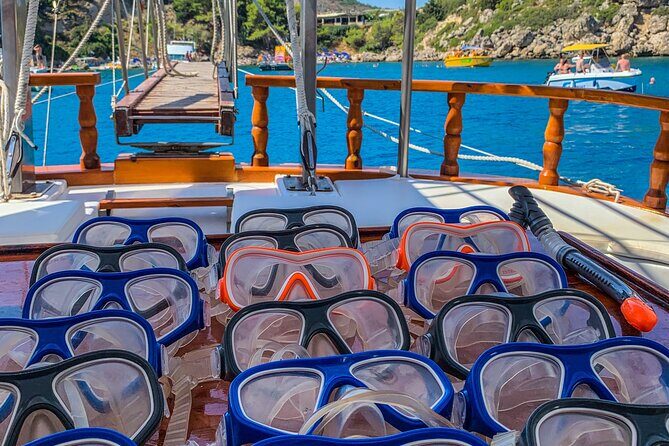 Rhodes Day Cruise (with lunch & unlimited drinks) 5,5 Hours - Stop 3: Kalithea Springs for crystal-clear snorkeling time