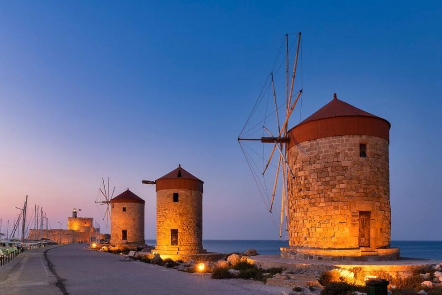 Rhodes: Guided Rhodes City By Night with Live Music & Dinner - Who this tour suits best (and who should pick something else)
