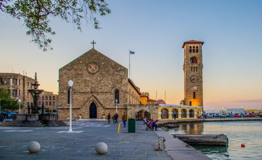Rhodes: Guided Rhodes City By Night with Live Music & Dinner - Three Windmills and the Rhodes-to-Old-Town transition