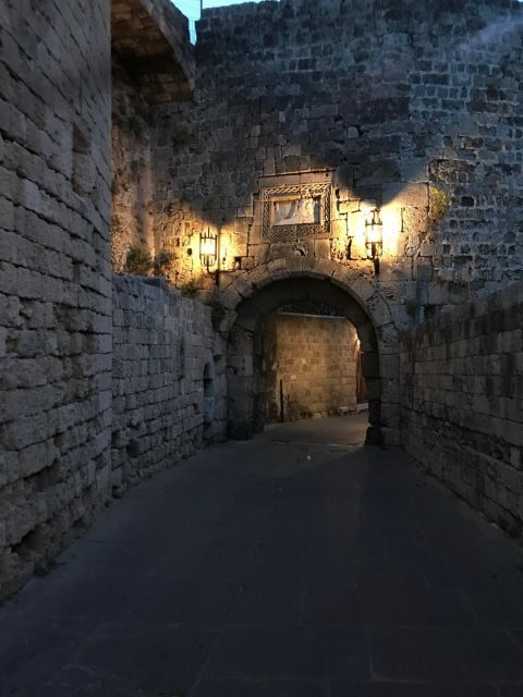 Rhodes: Guided Rhodes City By Night with Live Music & Dinner - Price and group size: when $412 per group makes sense