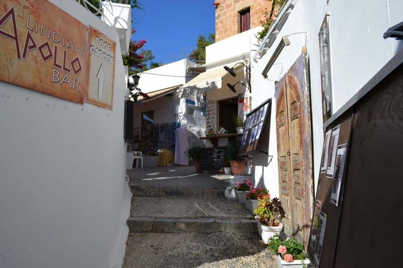 Rhodes: Lindos & Butterfly Valley Guided Tour - Stop 2: Lindos village, shopping lanes, and the sea in every direction