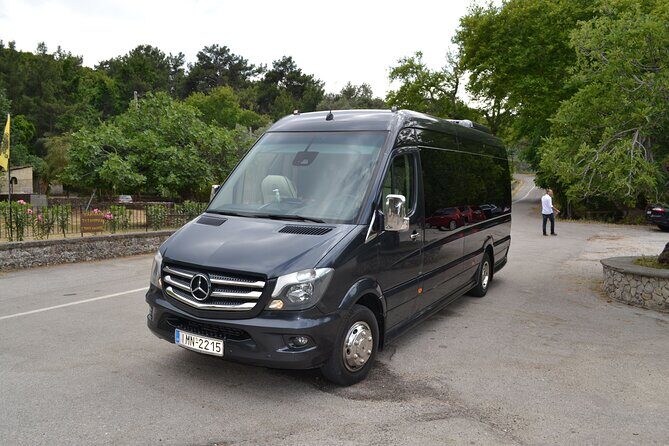 Rhodos-Vip: Guided Tour to Lindos village + Butterflies Valley - St Paul Beach Bay: a short break with a strong legend