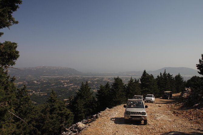 Self drive 4x4 Jeep Safari - Pick ups in the North - Stop 1: Epta Piges for water and early momentum