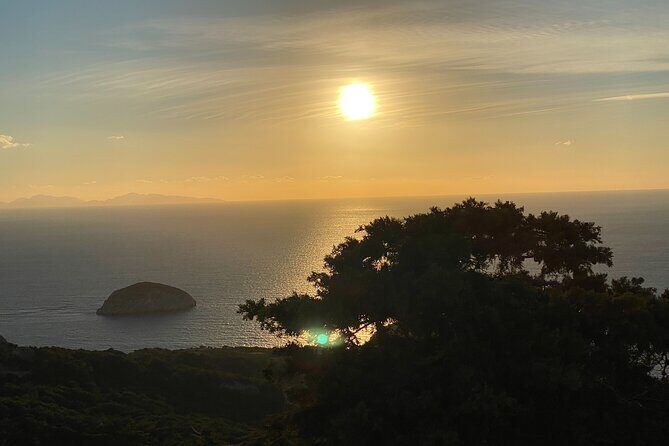 Small Group Hiking Sunset in Monolithos - Castle Time: Monolithos Castle for Sunset