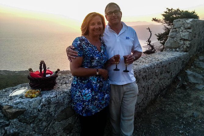 Wine Tasting and Romantic sunset in Monolithos - Comfort and private pacing: what the van does for the mood